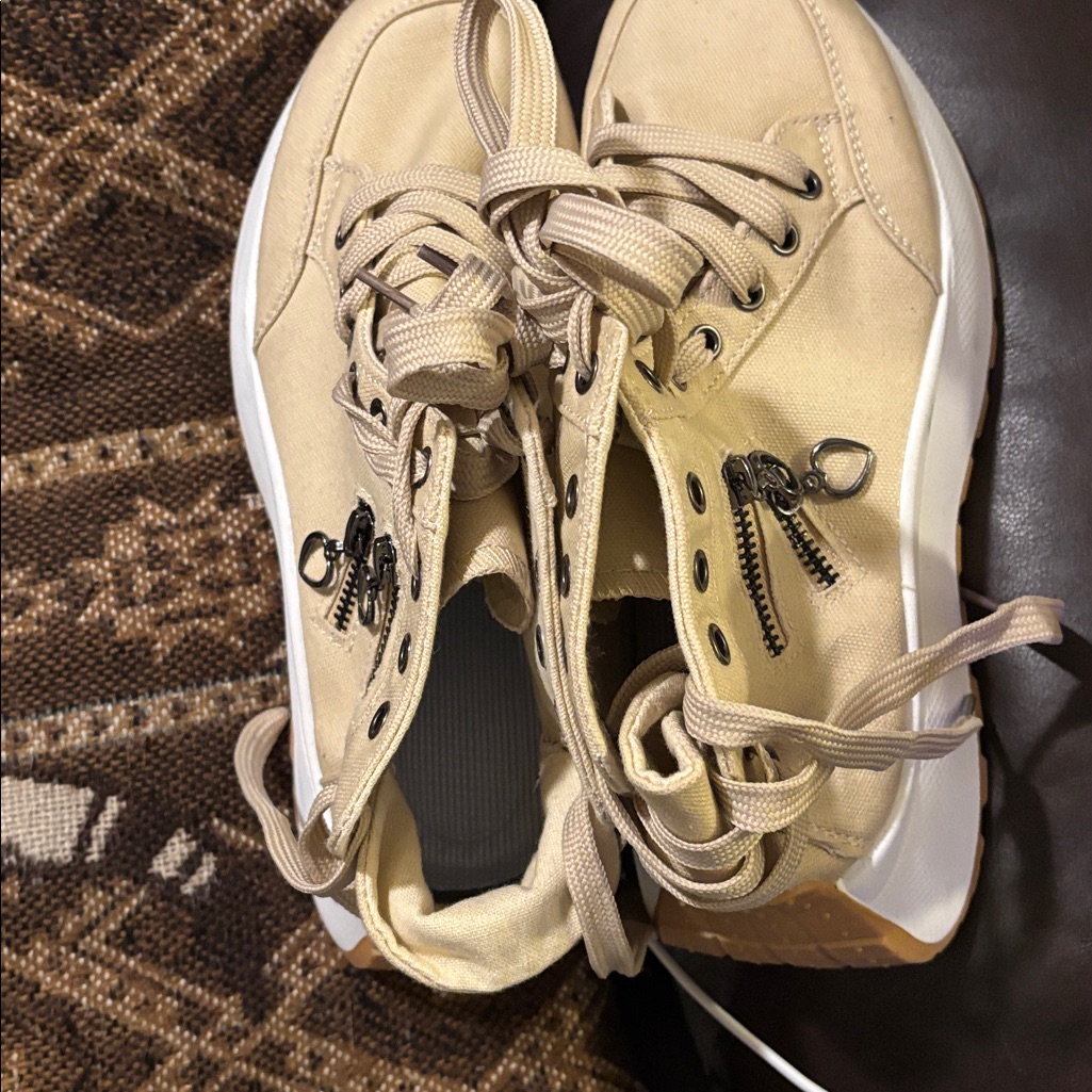 Sneaker